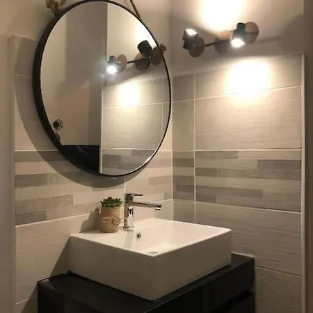 Au Pied De La Cite Apartment