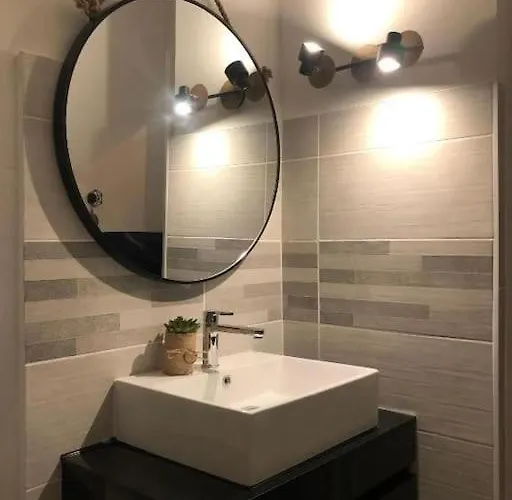 Au Pied De La Cite Apartment